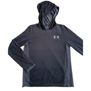 Under Armour boys heat gear tee size medium